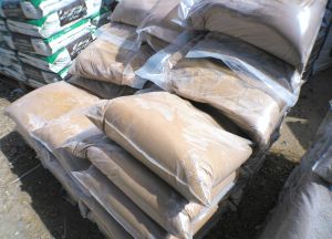 Mixed / Plastering Sand 20kg from WEBBS Builders Merchants